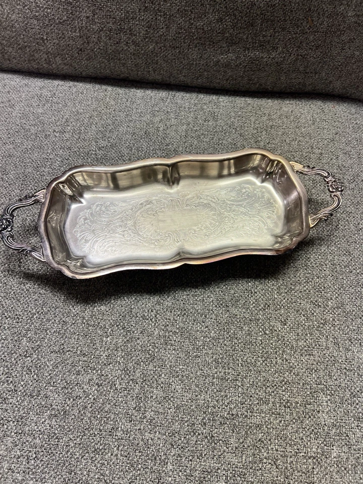 English Silver Mfg. Bandeja para servir con patas pequeñas Corp Foto 2 de 4