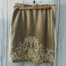 Vintage 1960s Embroidered Delicate Tan and White Leaf Midi Pencil Skirt Size 12