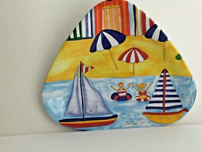 JCD Triangle Plate Beach Scene Christopher Vine Plastic