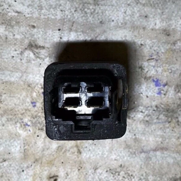 Yamaha FZ 750 1FN Main Fuse 30A - Image 2 of 2