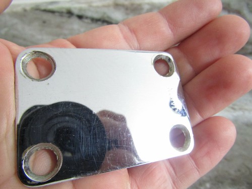 DOMINO GUITAR NECK PLATE + SCREWS FOR ARCH TOP - 1967 JAPAN by TEISCO / KAWAI - Picture 2 of 11