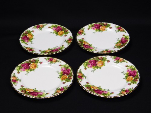 Lot de 4 assiettes à pain Royal Albert Old Country Roses 6,25"