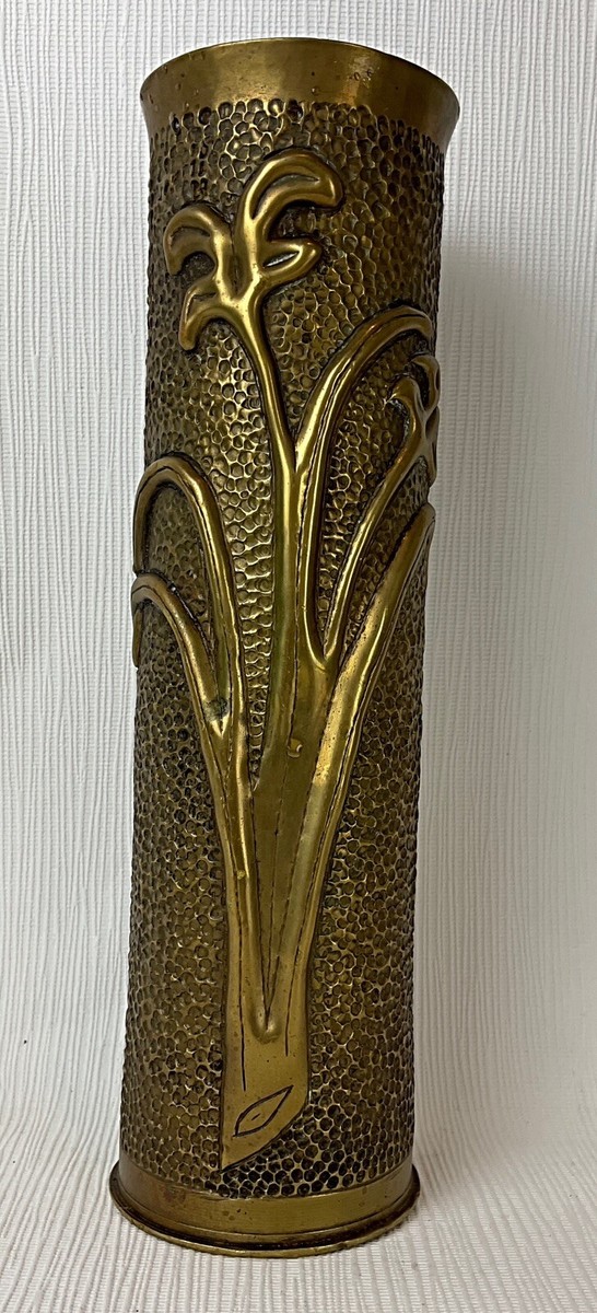 Douille D'obus Sculptée De 1916 - Art Des Tranchées (poilus), Motif Oiseau - Très Bon état
