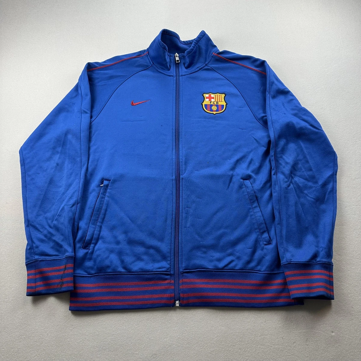 Куртки для фанатов международного клуба Nike FC Barcelona
