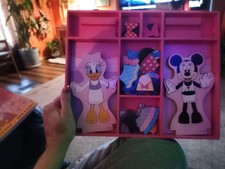 Melissa  Doug Minnie Mouse  Daisy Duck Magnetic Dress-Up Play Set 40 Pcs Euc