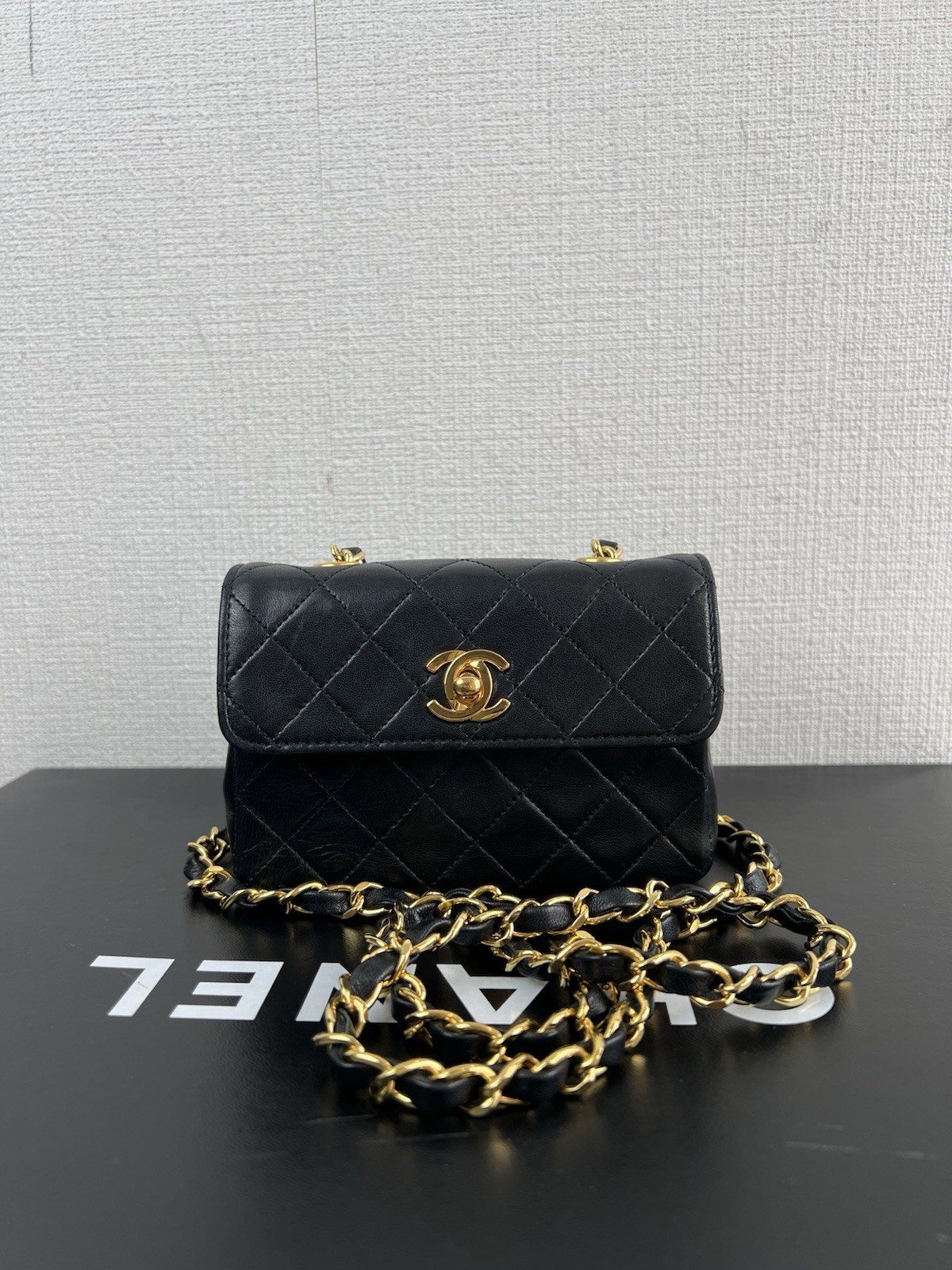 Chanel Lambskin Mini Flap Chain Shoulder Bag Black