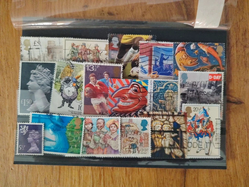 17 timbres Royaume uni lot 228 - Imagen 1 de 1