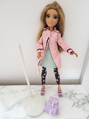 Project MC2 Puppe Adrienne Atoms Doll Rooted Eye Lashes Bath Fizz Outfit Schuhe 