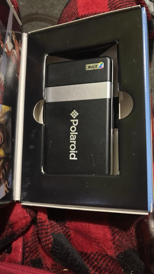 Polaroid PoGo Instant Mobile Thermal Printer Zink Zero Ink With Charger - Image 2 of 3