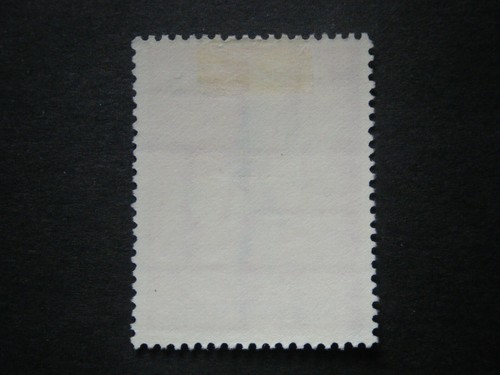 Singapore 1968 75c multicoloured SG111 LMM - Picture 2 of 2