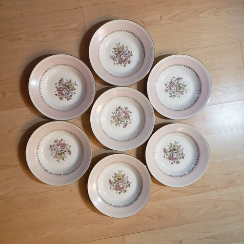 Vintage Homer Laughlin Bowls Georgia Marilyn Eggshell Pink Berry S/7 - Picture 3 of 4