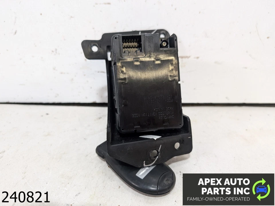 原始设备制造商 2013 克莱斯勒 Town & Country 3.6L IGNITION \KEY 锁启动系统开关 — 第 4/4 张图片