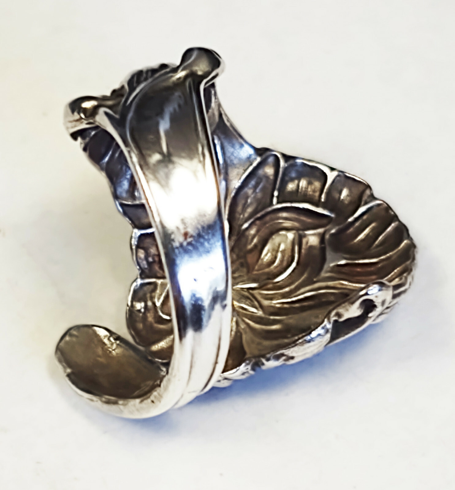 BEAUTIFUL SOLID BOLD FLOWER SPOON RING STERLING S… - image 4