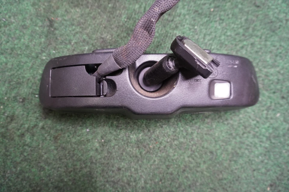 2013 CHRYSLER 200 Rear View Mirror OEM E11026130 - Image 4 of 4