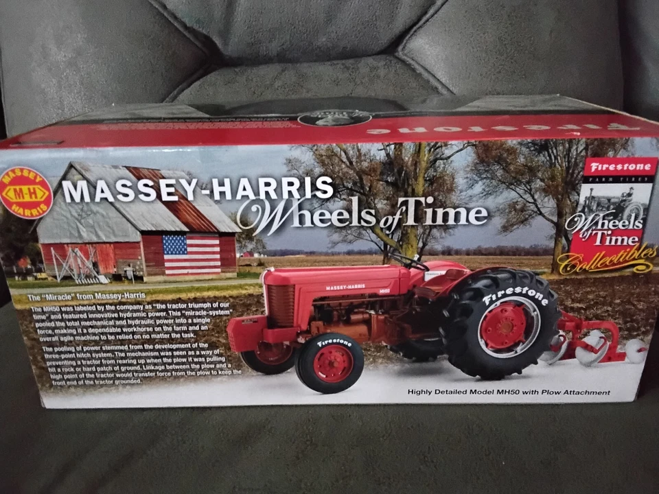SpecCast Coleccionables Massey Altamente Detallado - Harris MH50 y Accesorio de Arado Foto 2 de 4