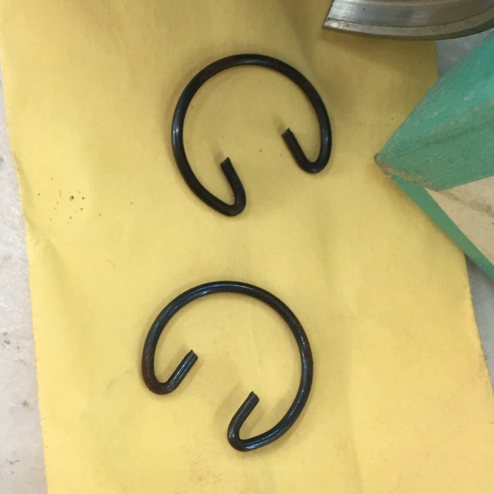 Ski-Doo Rotax 440 1970 430,1 cc Blizzard pistón estándar con anillos Wiseco 2148 hp Foto 2 de 4