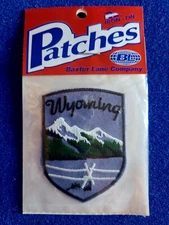 Wyoming Mountain Travel Vintage Souvenir Iron-On Patch - New - Free Shipping!