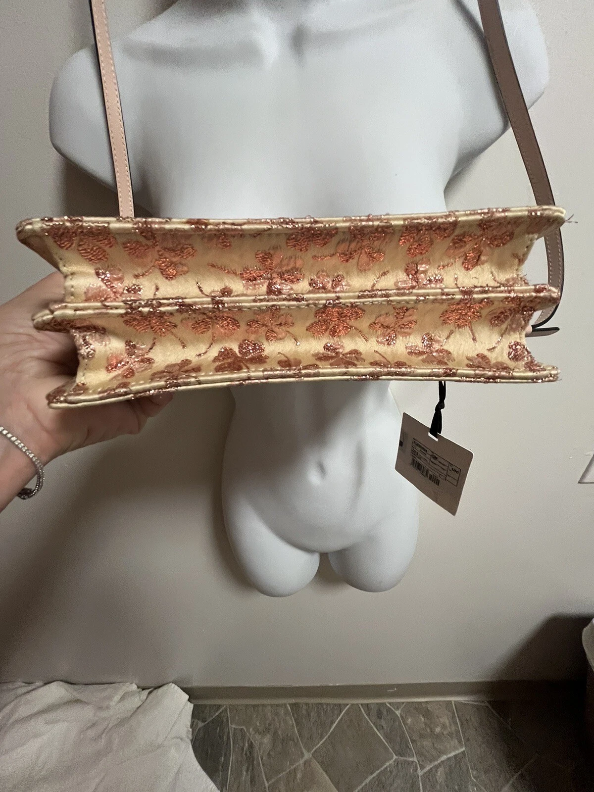 Borsa a tracolla Valentino 4 foglie quadrifoglio rosa zoppo grande chiusura strass nuova con etichetta