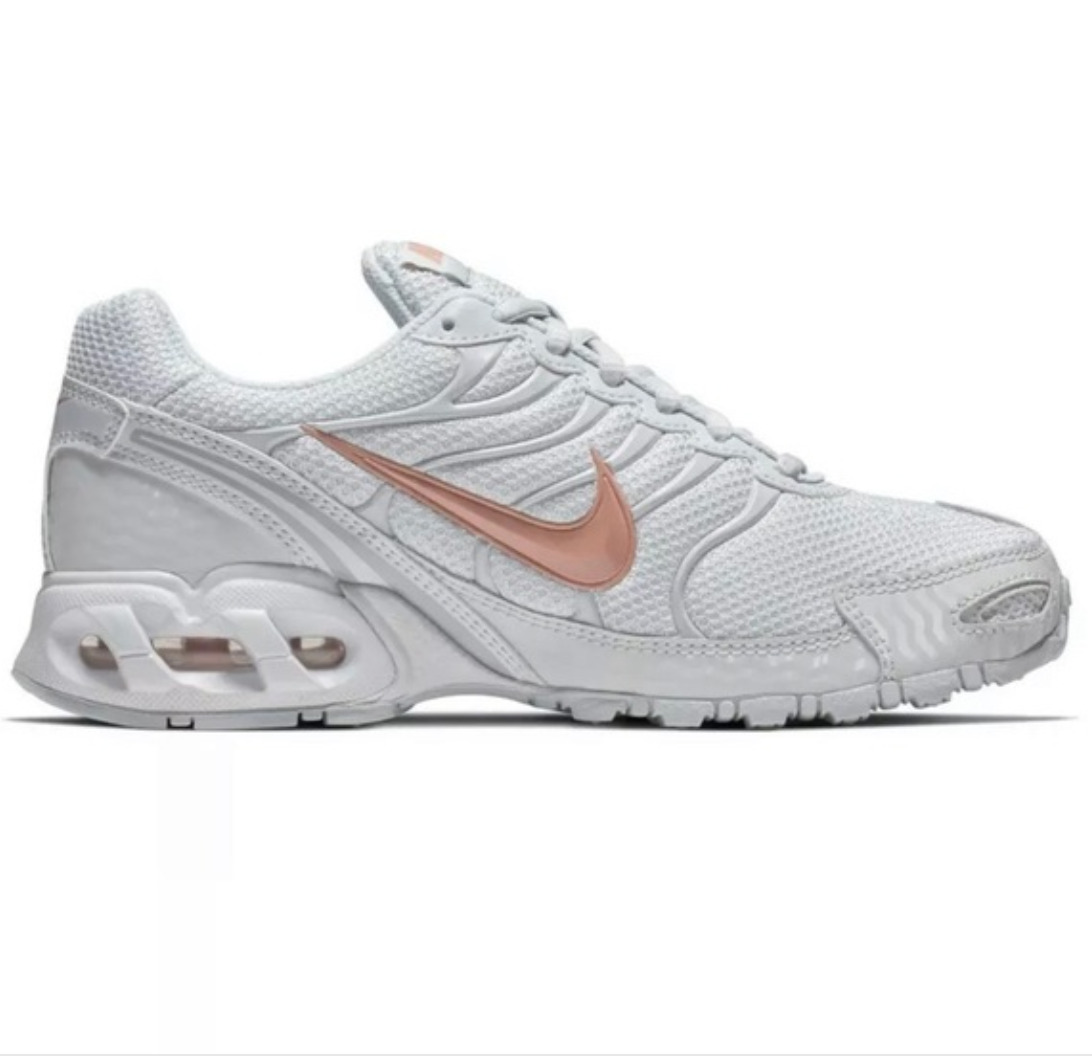 nike air vapormax flyknit 2 white and black