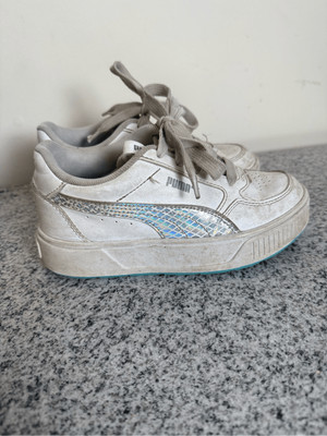 Puma Karmen Rebel White Mermaid Shoes Sneakers Platform 390750-01 Size 1.5 Youth