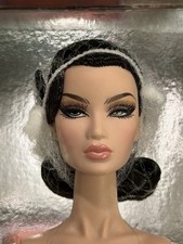 Integrity Toys Kyori Sato Redefined Luxury Fashion Doll Nude + COA, Stand, Hands