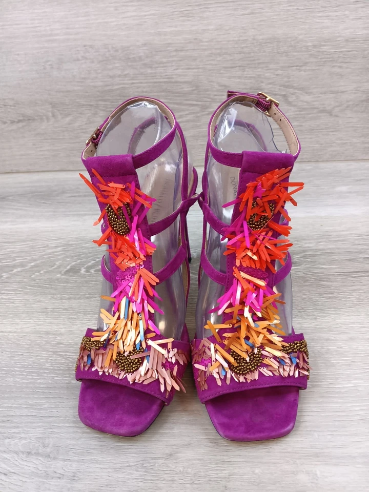 Donald J Pliner 女式高跟鞋 8M 码洋红色麂皮绒流苏踝带细高跟鞋 — 第 2/4 张图片