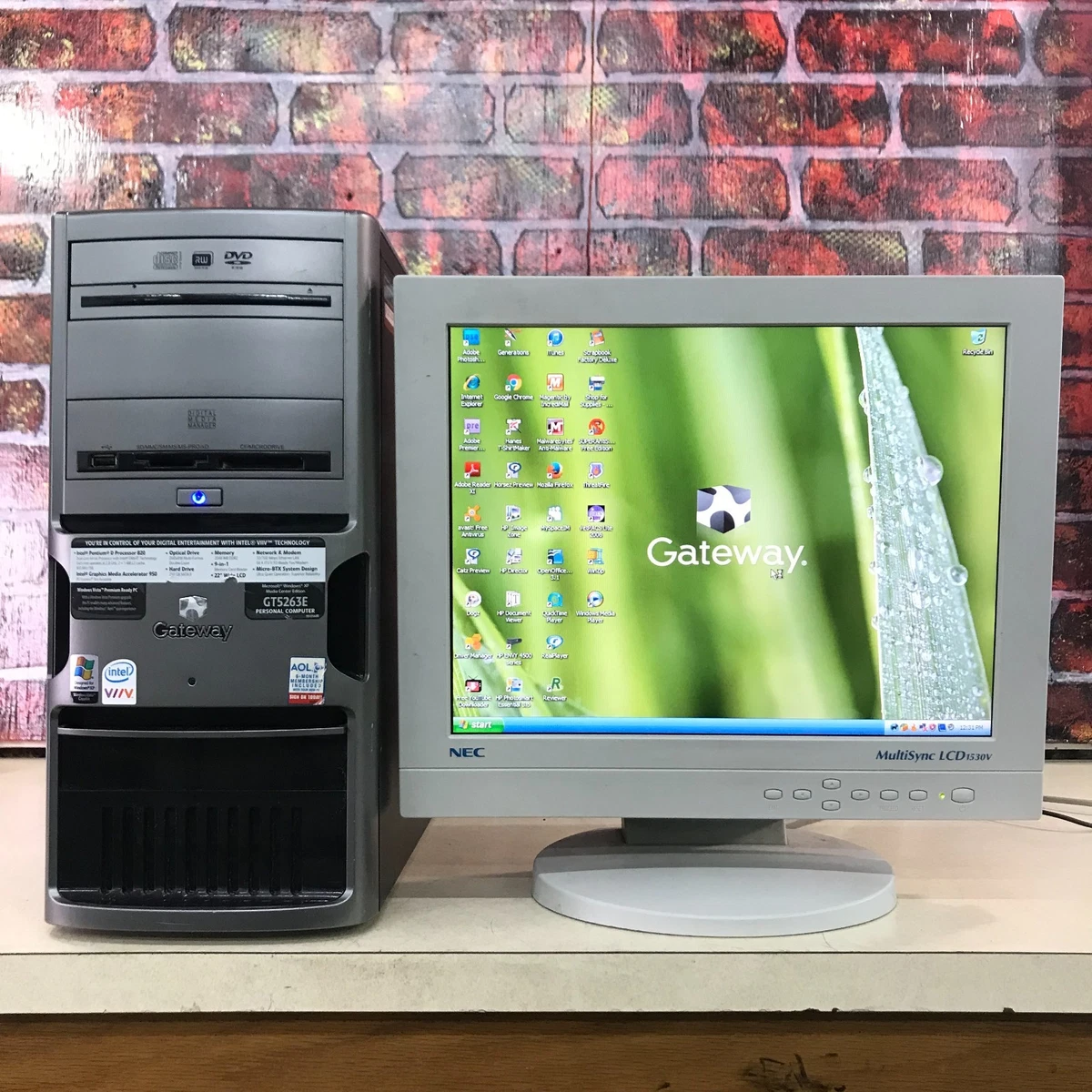 HP Workstation Xw4100 Desktop, Pentium 4 2.4GHz, 2GB RAM, 40GB HDD, Windows XP/Vista (ricondizionata)