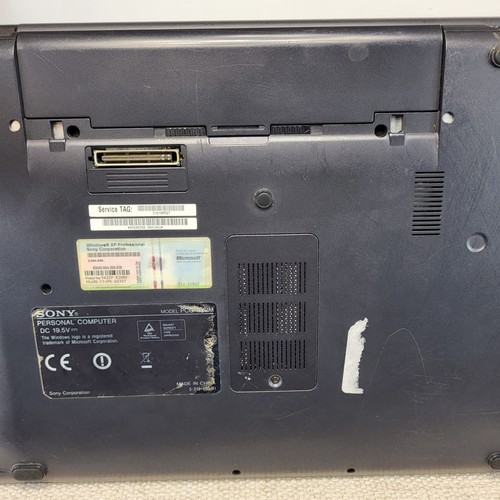 Sony Vaio PCG-9Y2M Silber Laptop Ungetestet Ohne Ladegerät Kostenloser Versand - Bild 2 von 22