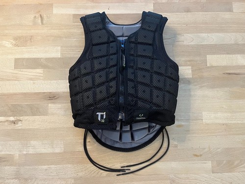  Used Champion Titanium Ti22 Body Protector Children's  Black 