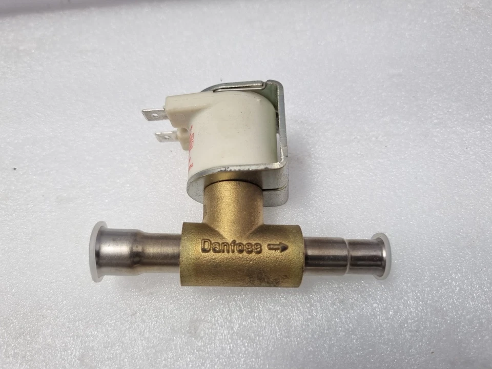 Manitowoc 76-3010-1 Solenoid Valve EVU5 230V Danfoss 042N4231 - Image 3 of 4