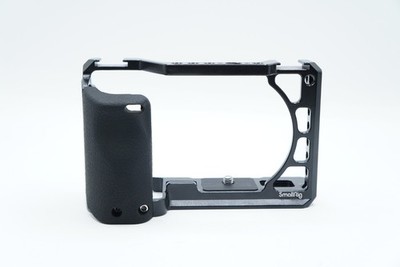 SmallRig Sony a6700 Camera Cage Grip + Magnetic Tool Included #281