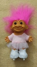 RUSS Troll doll w/ ice skates,tutu,hot pink hair.5" ED