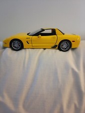 diecast 1/18 Maisto 2001 Corvette Yellow