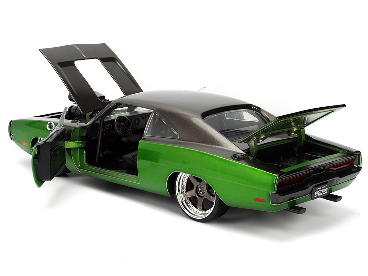 1970 DODGE CHARGER R/T DARK GRAY & GREEN 1/24 DIECAST MODEL