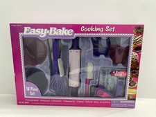 Easy Bake Oven Essentials Bakeware Set