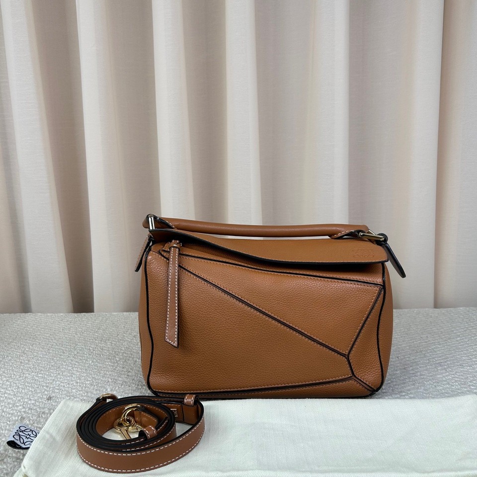 Authentic Pre-owned LOEWE Puzzle Handbag 24cm