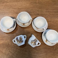 Holly Hobby Vintage 1973 Porcelain Tea Set Service for Four 