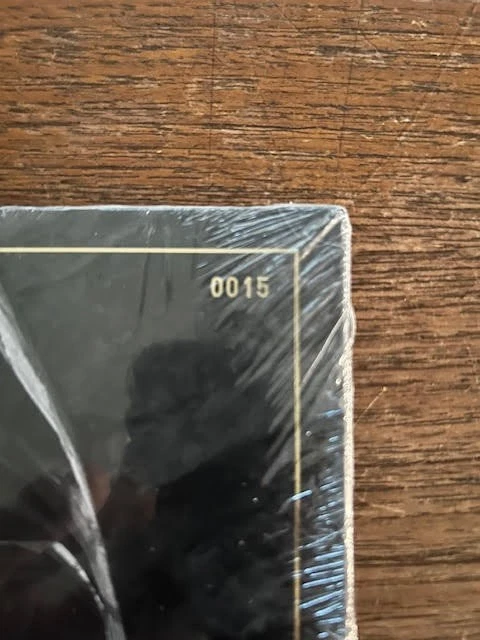 QUEENS OF THE STONE AGE 'ALIVE IN THE CATACOMBS' NUMBERED DELUXE EDITION - Image 3 of 4