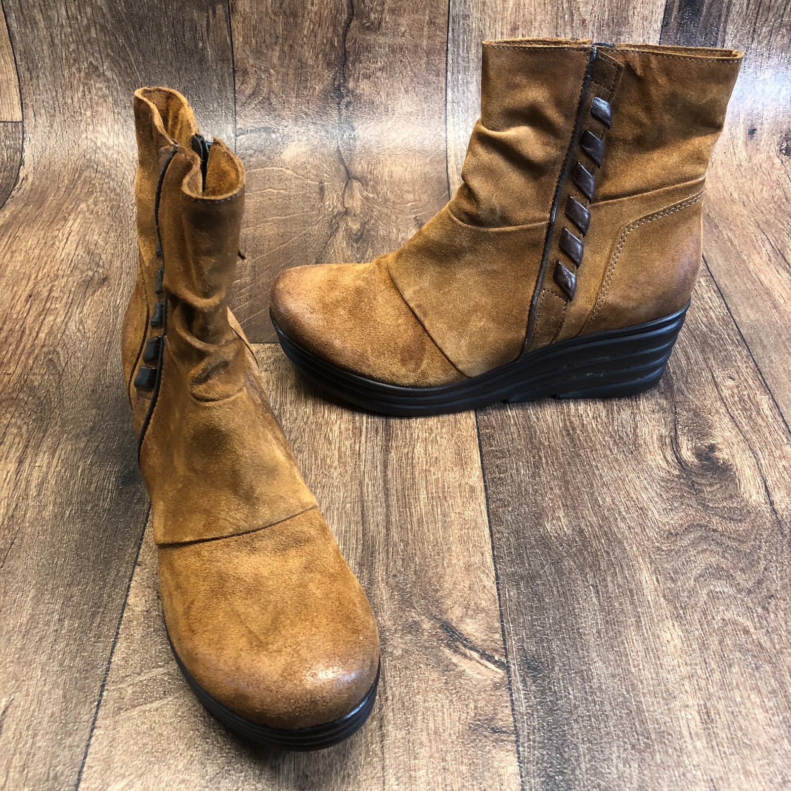 Women’s Miz Mooz Brown Leather Suede Wedge Ankle Boots Side Zip EU41 US 10