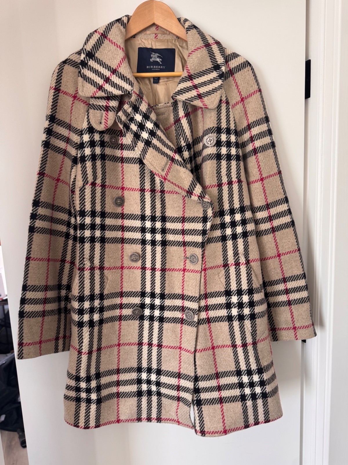Burberry Classic Plaid Raglan Swing Peacoat in US12 UK14 Size  