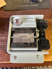 SQUARE D  2510 FW1P SER. B / FHP MANUAL STARTER, WATERTIGHT ENCLOSURE