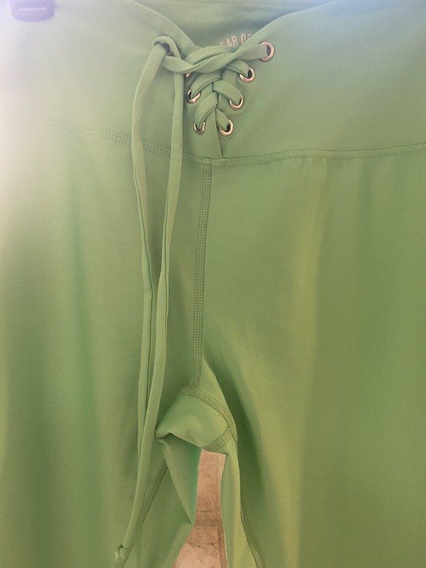 Year of Ours Women’s Sz M Football High Waist Lace Up Front Leggings.  Green.