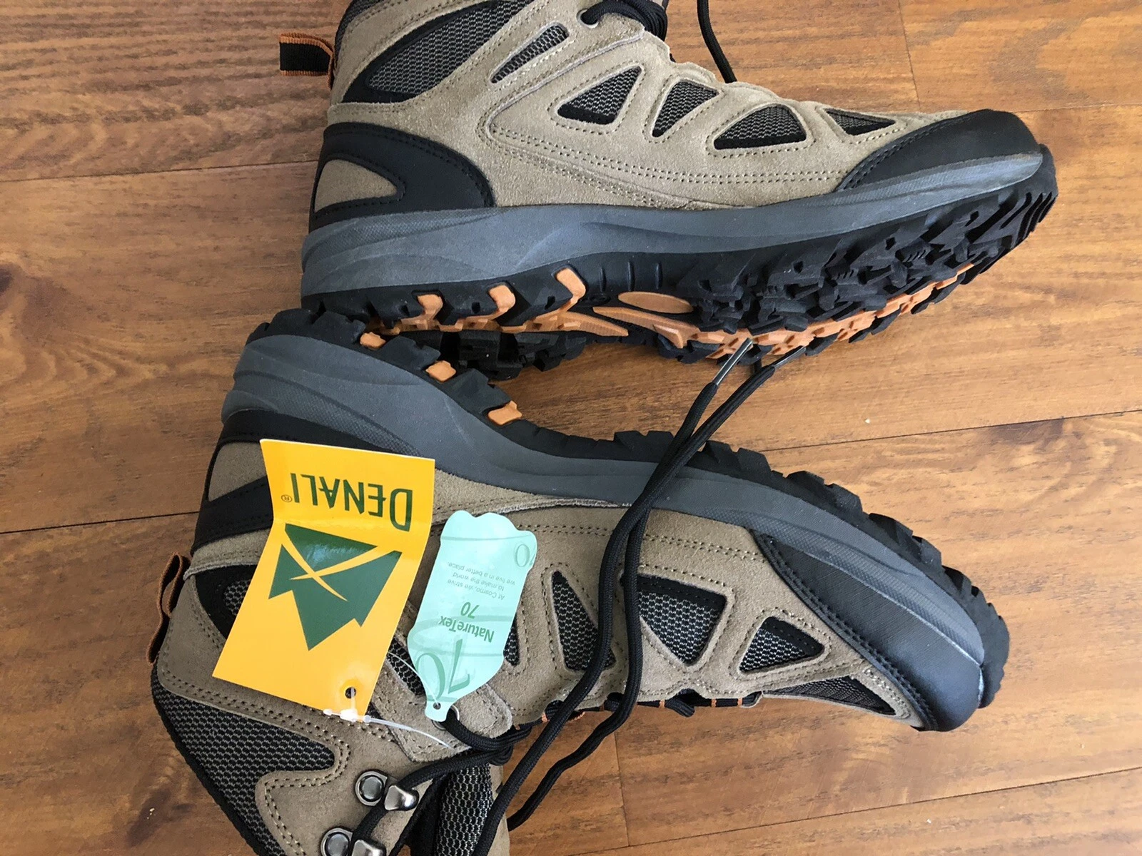 Men's Denali Clearwater Tan Hiking Boots HM40298JS-size #9 New With Box Comfy
