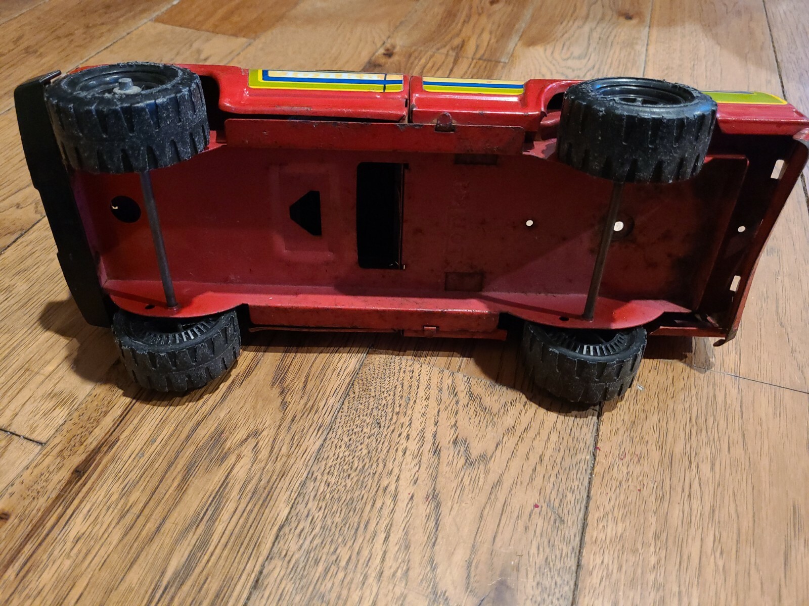 Tonka Red  Pick Up Truck Early 1970’s Pressed Metal 