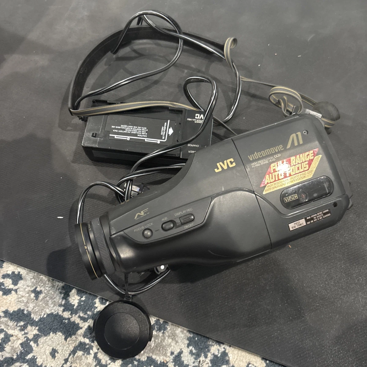【中古】「非常に良い」JVC VL-V3 ビデオライト JVC Standard Definition Professional Camcorders for sale | eBay