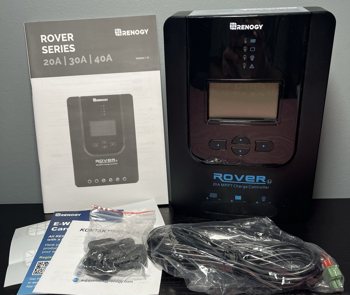 Renogy Rover 20A 12V/24V MPPT Solar Charge Controller LCD