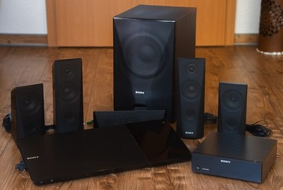 Sony BDV-N5200W 3D Blu-ray Player Sound Surround System 5.1