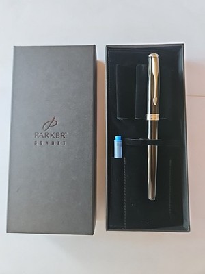 Parker Sonnet,  Lackschwarz,  Füllfederhalter, Feder M,  Geschenkbox,  Neu