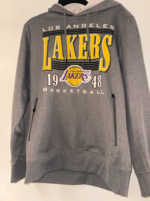 UNK Los Angeles Lakers NBA Gray Sweatshirt Size S Officially Licensed Basketball