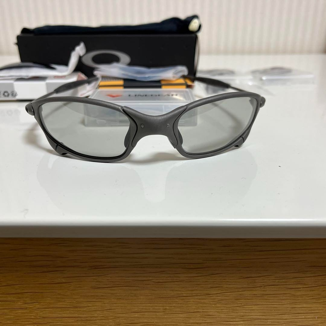 Oakley Juliet Sunglasses Eyewear goggles Fashion Accessories